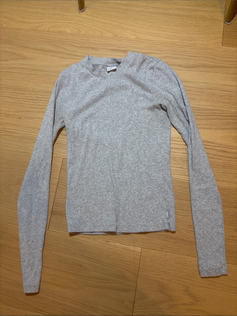 Aritzia Heather Gray Long-Sleeve Crewneck Top